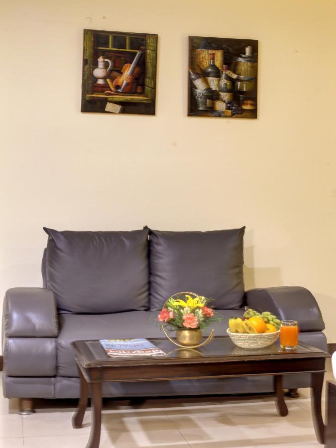 Lime Stays B&B Gk-2 At Greater Kailash Metro South Delhi Nearby Saket Select City 뉴델리 외부 사진