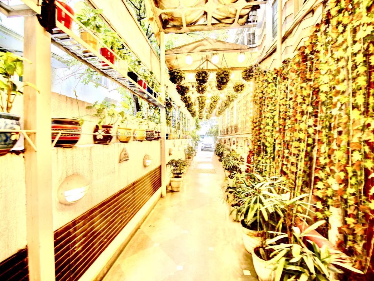 Lime Stays B&B Gk-2 At Greater Kailash Metro South Delhi Nearby Saket Select City 뉴델리 외부 사진