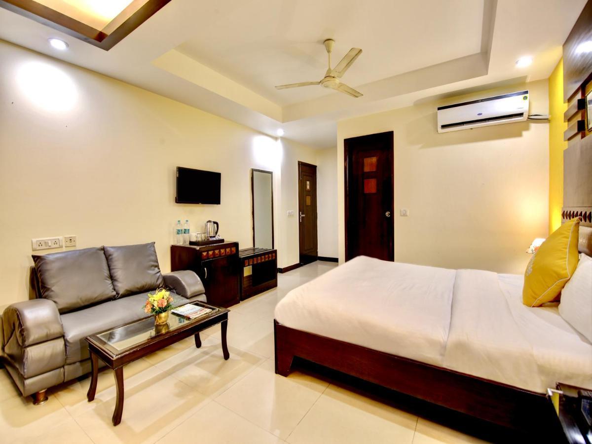 Lime Stays B&B Gk-2 At Greater Kailash Metro South Delhi Nearby Saket Select City 뉴델리 외부 사진