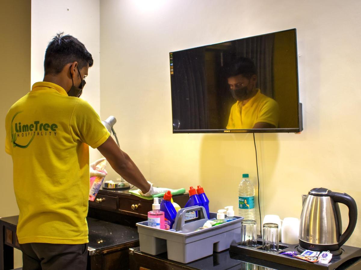 Lime Stays B&B Gk-2 At Greater Kailash Metro South Delhi Nearby Saket Select City 뉴델리 외부 사진